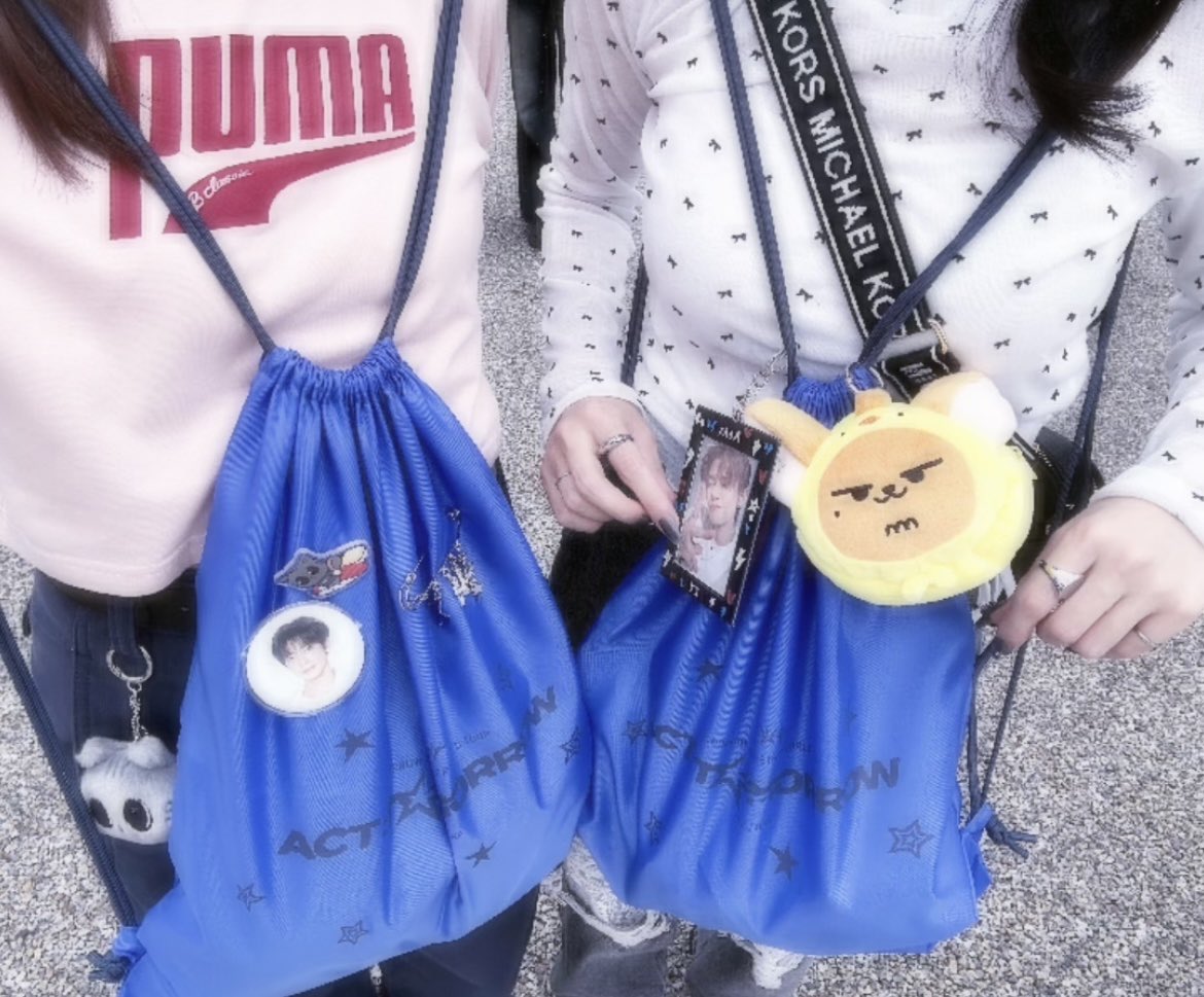 02txt__'s tweet photo. あやちゃんとMOAコンin 愛知 🎀
有明連番してからちょうど1年後に愛知連番⤴️ずっと喋ってて最高に楽しかった🎶
遊ぶ予定はやくたてようね！
🧡@aya_y_913 🖤 https://t.co/e4nxcnvOb3