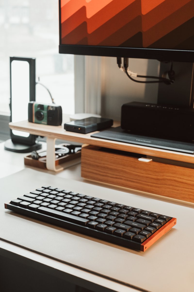 KeychronMK's tweet photo. Low-key appearance. Competitive-level specs.
The K3 Ultra combines an ultra-fast 8K polling rate with up to 550 hours of battery life — perfect for gamers who prefer a more understated setup.

📸stuffedbox (IG)

#Keychron #MechanicalKeyboard #8KPollingRate #WirelessKeyboard https://t.co/AcGRMsn4Nj