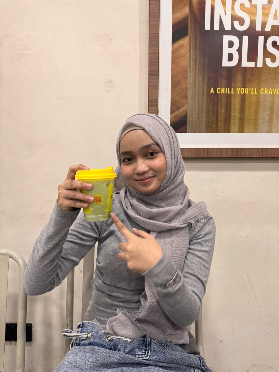 adelia ha tweet media