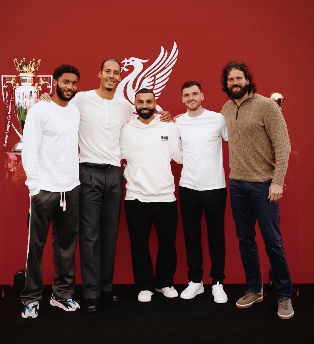 xddeco's tweet photo. Las leyendas son recordadas no por lo que ganaron,  sino por todo lo que nos hicieron sentir ♥️⚽️What a Journey! @LFC  @MoSalah @VirgilvDijk  thank you very much guys! 👏🙏 https://t.co/51lLZZ8b5X