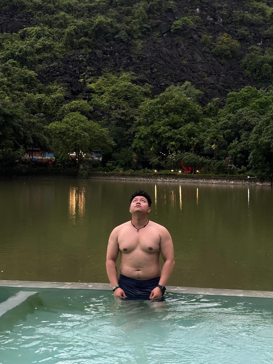 LXunHuy24176282's tweet photo. 🧜🏼‍♂️ https://t.co/bOMFydCiBn
