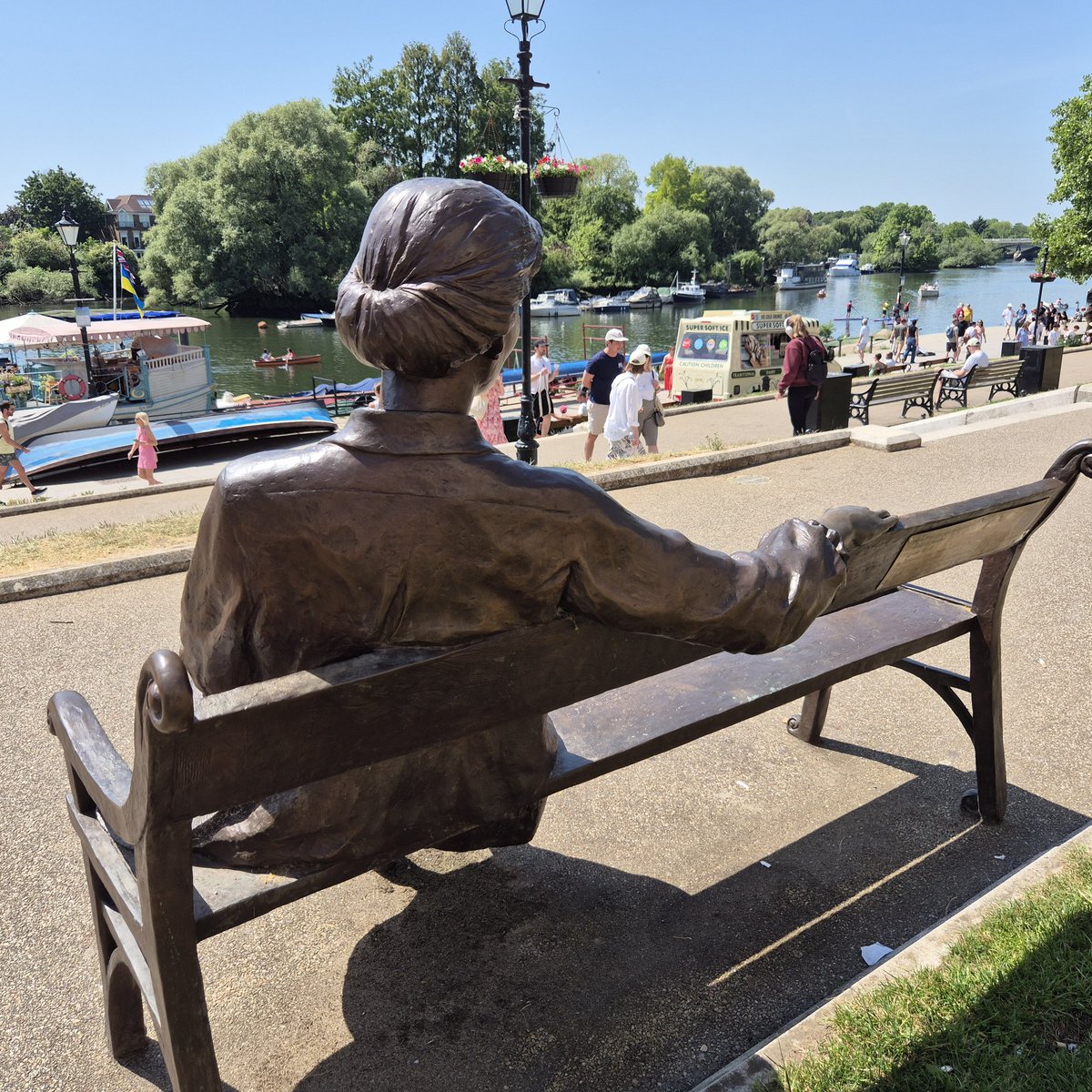 Thames Path National Trail tweet media
