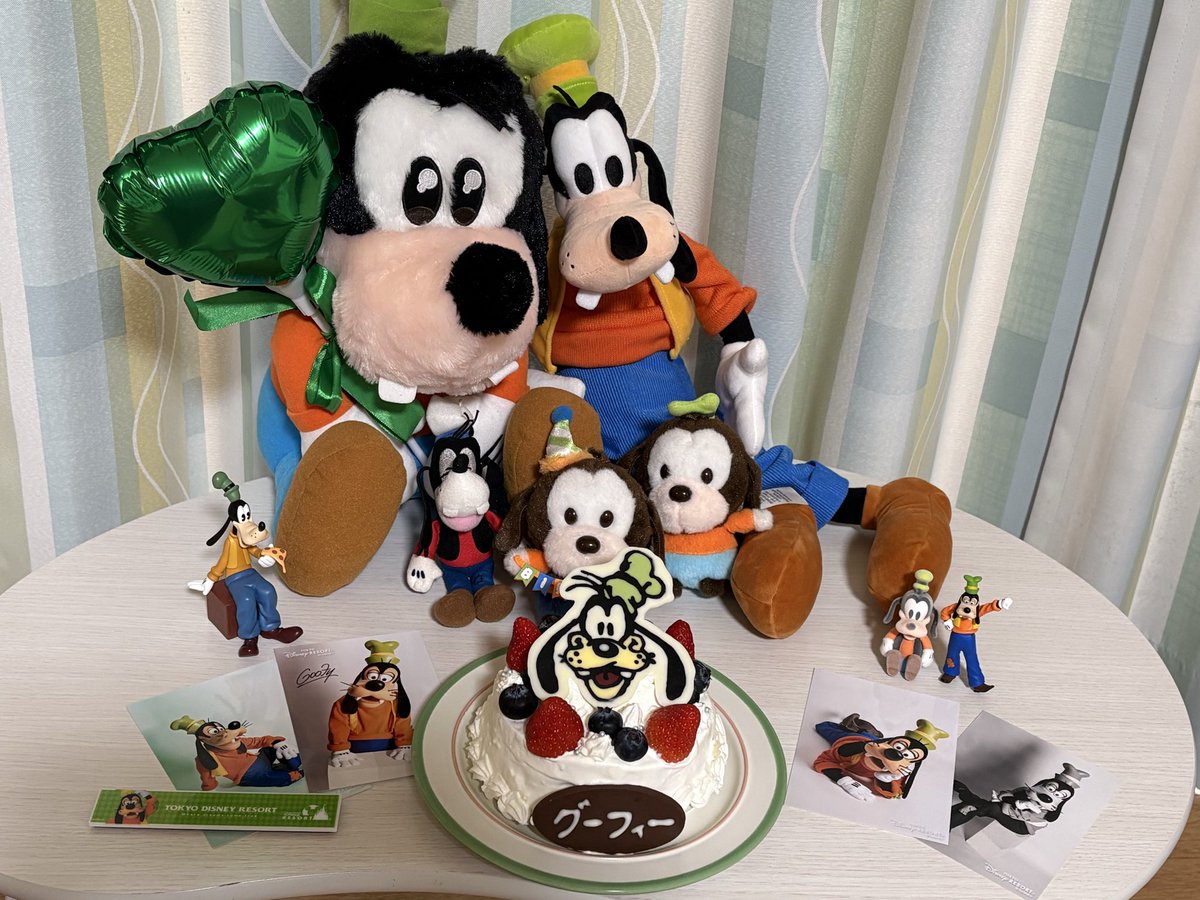 saya_disney00's tweet photo. 💚HappyBirthday Goofy￼￼￼ 5.25💚
いつも幸せをありがとう🫶
一足早くグーフィーにお祝いカードを渡せました🎂
いつも優しいグーフィー大好きです🥹

素敵な1年にしてね🥳
 #ハッピーバースデーグーフィー https://t.co/CXEGeejVpd