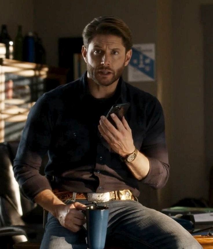 Hourly Jensen Ackles tweet media