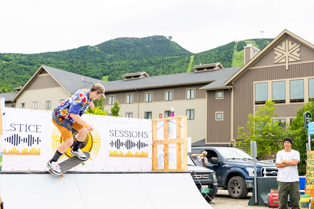 jaypeakresort's tweet photo. Solstice Sessions kicks off summer somewhat oddly with a return to skiing &amp; riding, on Saturday, June 20. Also a skate ramp &amp; a handful of vendors, with a day-ending après in the Bullwheel with live music.

https://t.co/URuj8Q6JHH https://t.co/TDX2DZtY9H