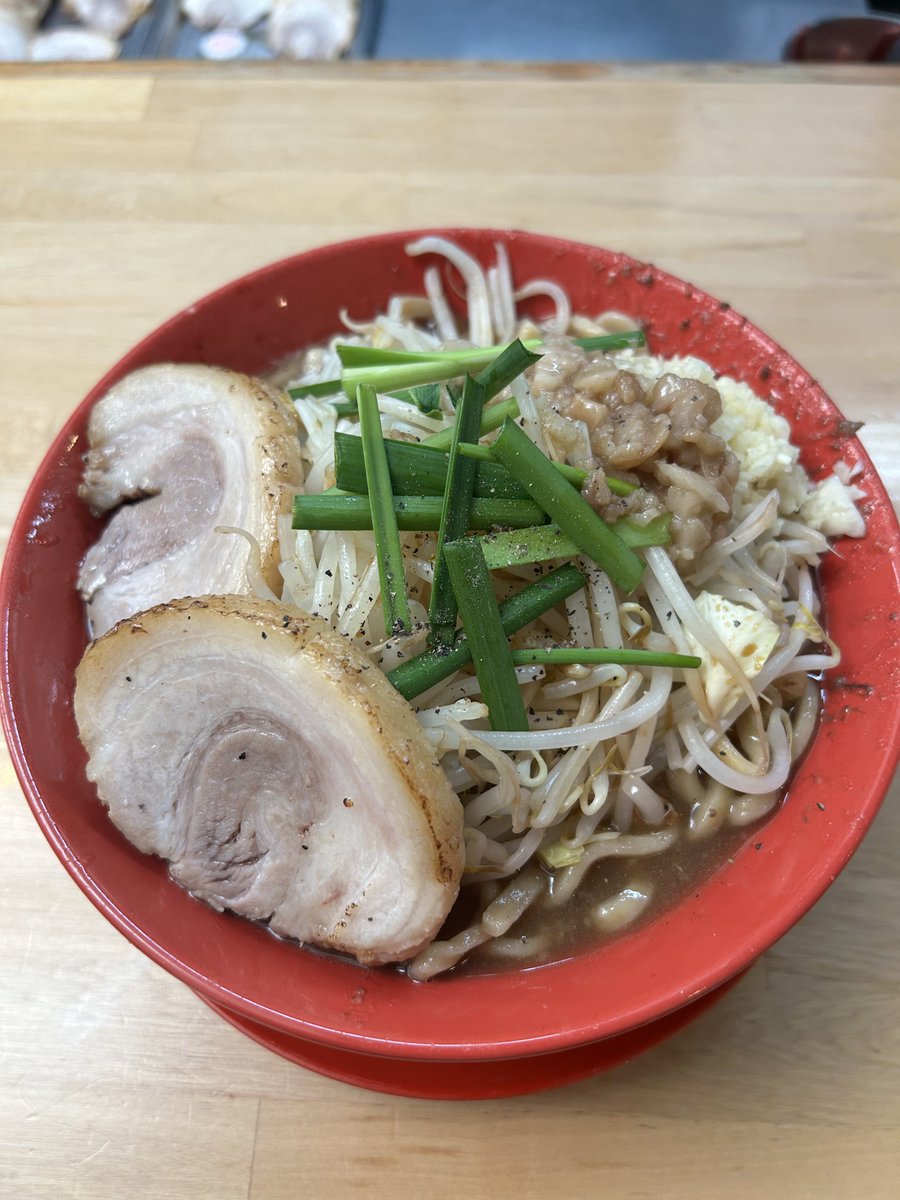 Fuzzy929's tweet photo. らーめん　颯人
　しおらーめん　　

ぶたのほし
　ブタミー(限定) https://t.co/BKglThnwoU