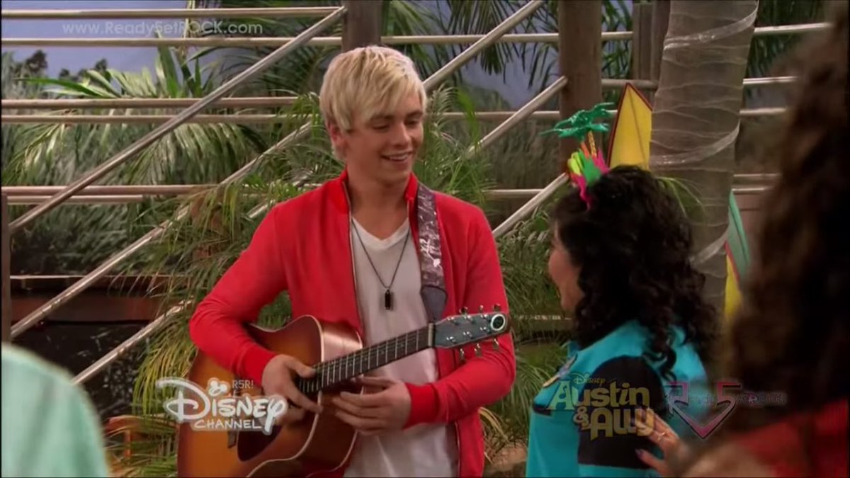Daily Austin and Ally tweet media