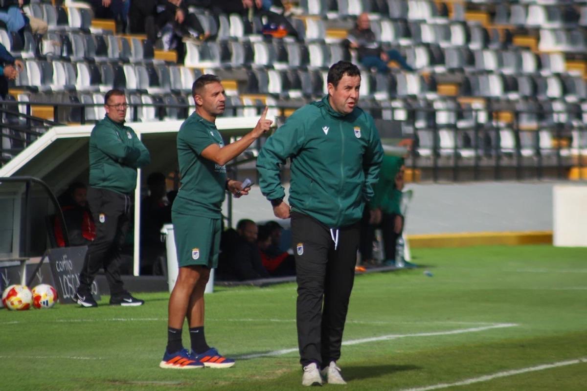 daniisoleto_'s tweet photo. MichelAngelo, eres el capitán de este barco.

Nuestro guía.

El que nos ha traído la ilusión en medio de una pesadilla.

Un día más, Fe ciega en ti.

Hazlo. Hacedlo. Hagámoslo.

Te quiero @CDBadajoz. https://t.co/7G7Hp9QkA7