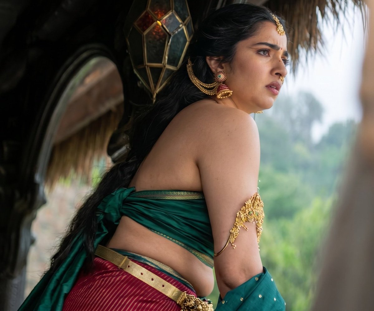 alterego_x_69's tweet photo. Ipo thaan zee thirai la kantara paathen intha mundai ah rukku thevidiya va paatha odane sunni thookidichi 1st pic la thooki vachi okkanum kathara kathara 💦💦🤤 2nd pic la ava muthuga nakku edukanum thoppai ah pudichi amukanum ava molai killi kanji ah ava moonji la oothanum🤤🥵👅 https://t.co/UAzhizw5AG