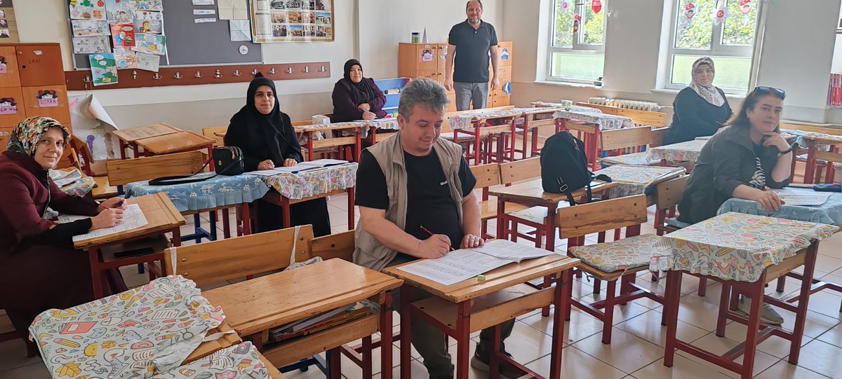 Kozagac_Kesob's tweet photo. 10 yıldır kesintisiz
Okumak Var Olmaktır diyoruz

Veli Kitap Okuma sınavını 13 Mayıs 2026 günü yaptık
#Kitap #Maarif https://t.co/YX5EvDwKUv