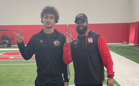 sixstarfootball's tweet photo. TEXAS ATHs NEW TO RANKINGS | A look at several prospects earning their stars

📈Six Star Football takes a look at latest Texas prospects to enter rankings🔥

STORY▶️https://t.co/kdYXF5jzkF

@DawsonAshley_18 @CamGradyy @Moe1Mari @LovellNeal3 @addonpalmer https://t.co/TWMMLtiDqq