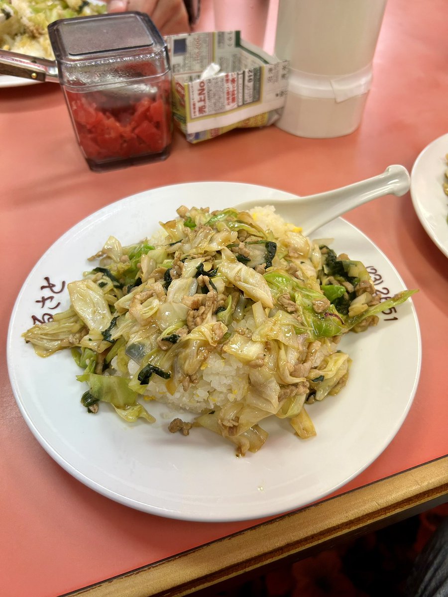 at540505's tweet photo. 伊豆方面にツーリング。朝は雨が降ってたけど、走ってたら晴れたので良かった。お昼のふるさとの肉チャーハンは👍また食べたいな。@DragonStarPJT  今日はお疲れ様でした🙌また走りましょう🏍️
#xjr400r #xjr400 #xjr #ふるさとの肉チャーハン https://t.co/6JL2dKdUKc