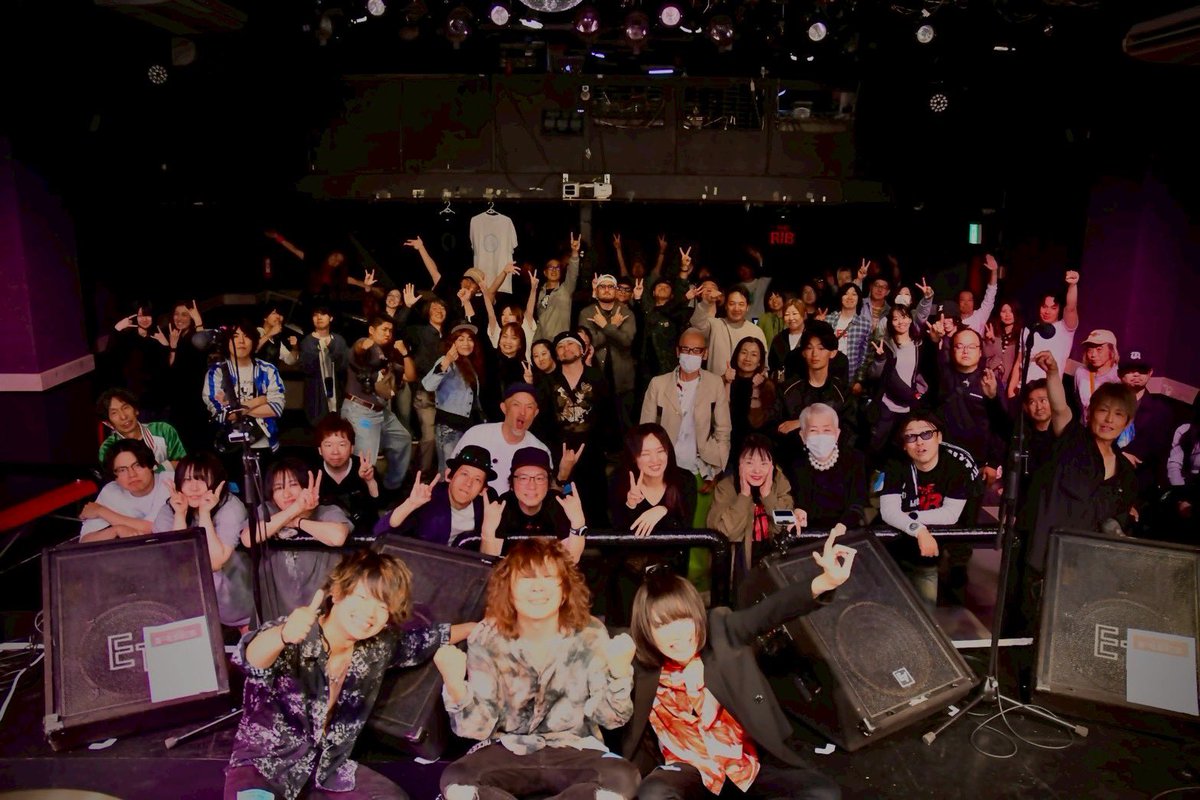 TheGamblers2015's tweet photo. 5.23ツアーファイナル🎸‼️
来てくれた方々、関係者の皆様、
本当にありがとうございました⭐️
もうとにかく最初っからずっと
感動してました🙇
沢山思ってる事あるけど
とにかくもう感無量✨💫
本当にありがとうって事です☆
もう本当にありがとう🙇🌟LOVE‼️
また会いましょう‼️✨ https://t.co/4q0tNEy2Ti