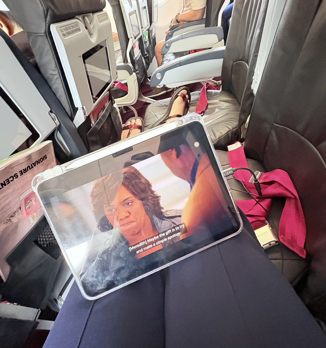 okioasis's tweet photo. 3 seats dedicated for me… I took it as complimentary 😊 https://t.co/9nhzaYUGf0