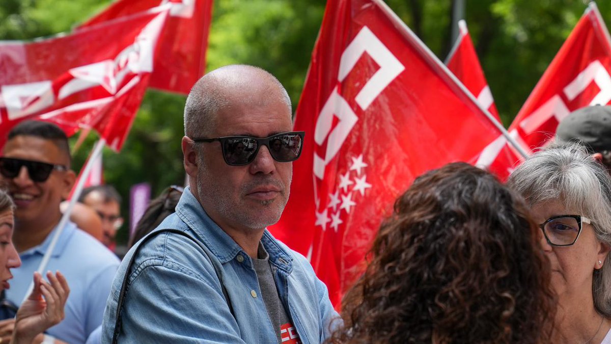 CCOO's tweet photo. 🐢 Medidas a paso de tortuga frente a un problema que vuela. La crisis habitacional avanza a ritmo de liebre y la clase trabajadora no puede aguantar más.

Necesitamos construir vivienda con iniciativa y precios sociales, y regular de forma valiente.

🤔 ¿Cómo? Pasamos a las propuestas