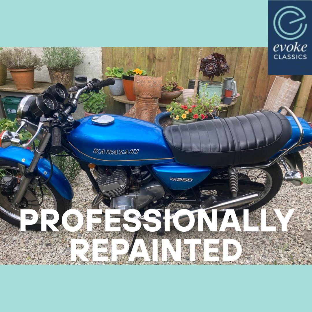 EvokeClassics's tweet photo. LIVE AT AUCTION
1977 Kawasaki KH250 Triple
https://t.co/I79ekBCs8x
23 year ownership
Professionally repainted
Higgspeed stainless exhaust
Extensive doc pack
Tax, MOT & ULEZ exempt
HPI Clear
#ClassicMotorcycle #ClassicBikes #KawasakiKettle #KawasakiTriple #KH250 https://t.co/xkIHLDJbQf