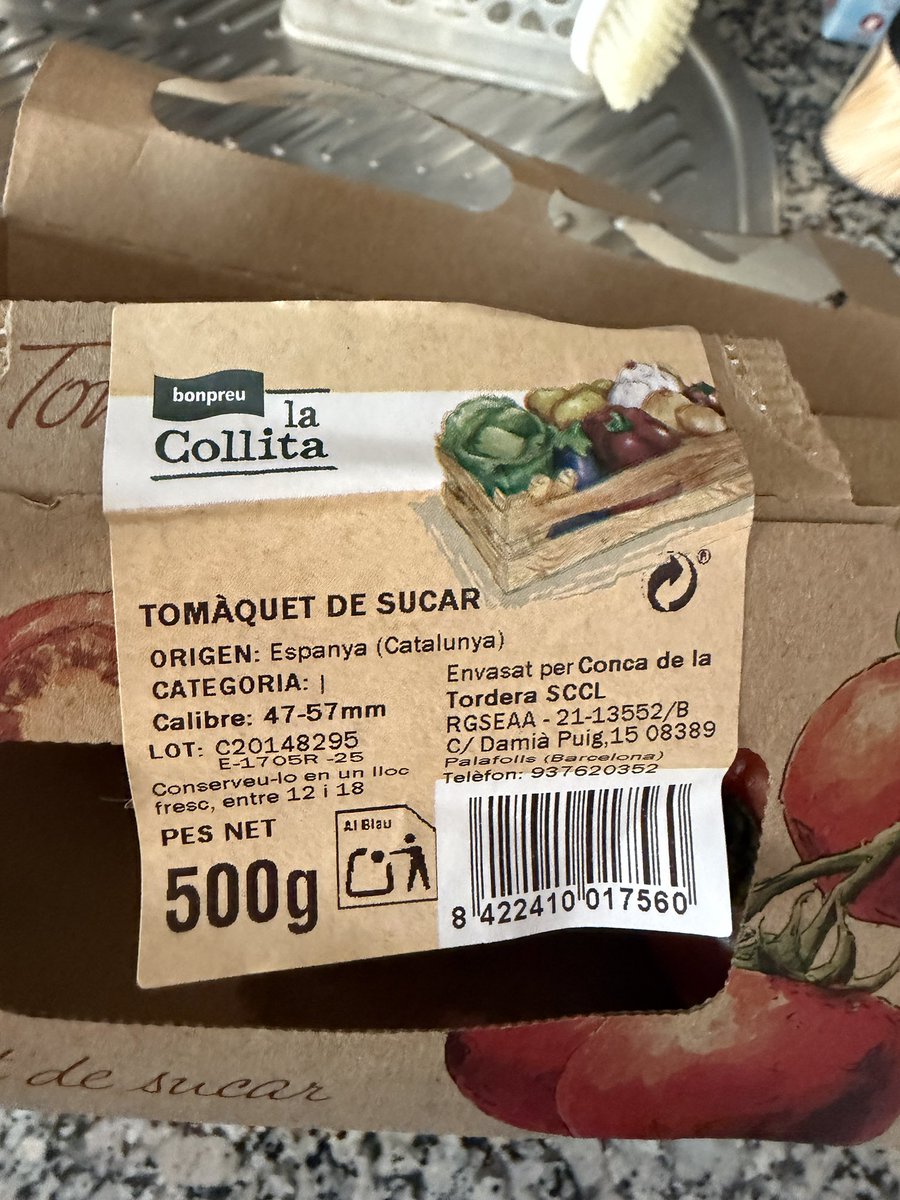 miguelmanjon's tweet photo. Aixo comprat ahir a @bonpreuesclat de Rubi. Vaja merda de producte. Això es la qualitat que veneu? https://t.co/6cHD2K9Dju