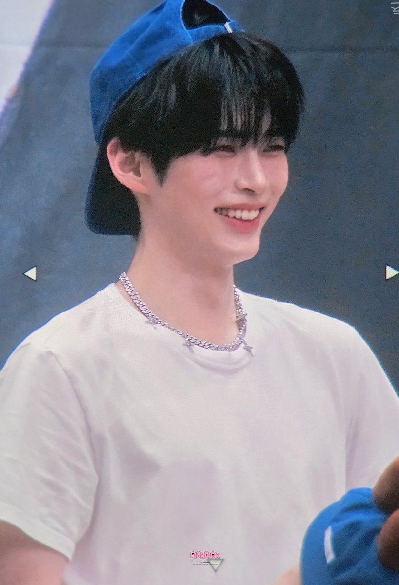 pinkglow0613's tweet photo. [pre] 260524

😊😊

#ZEROBASEONE       #ZB1       #제로베이스원       #성한빈 #SUNGHANBIN #ソンハンビン https://t.co/0leuA2yRE8