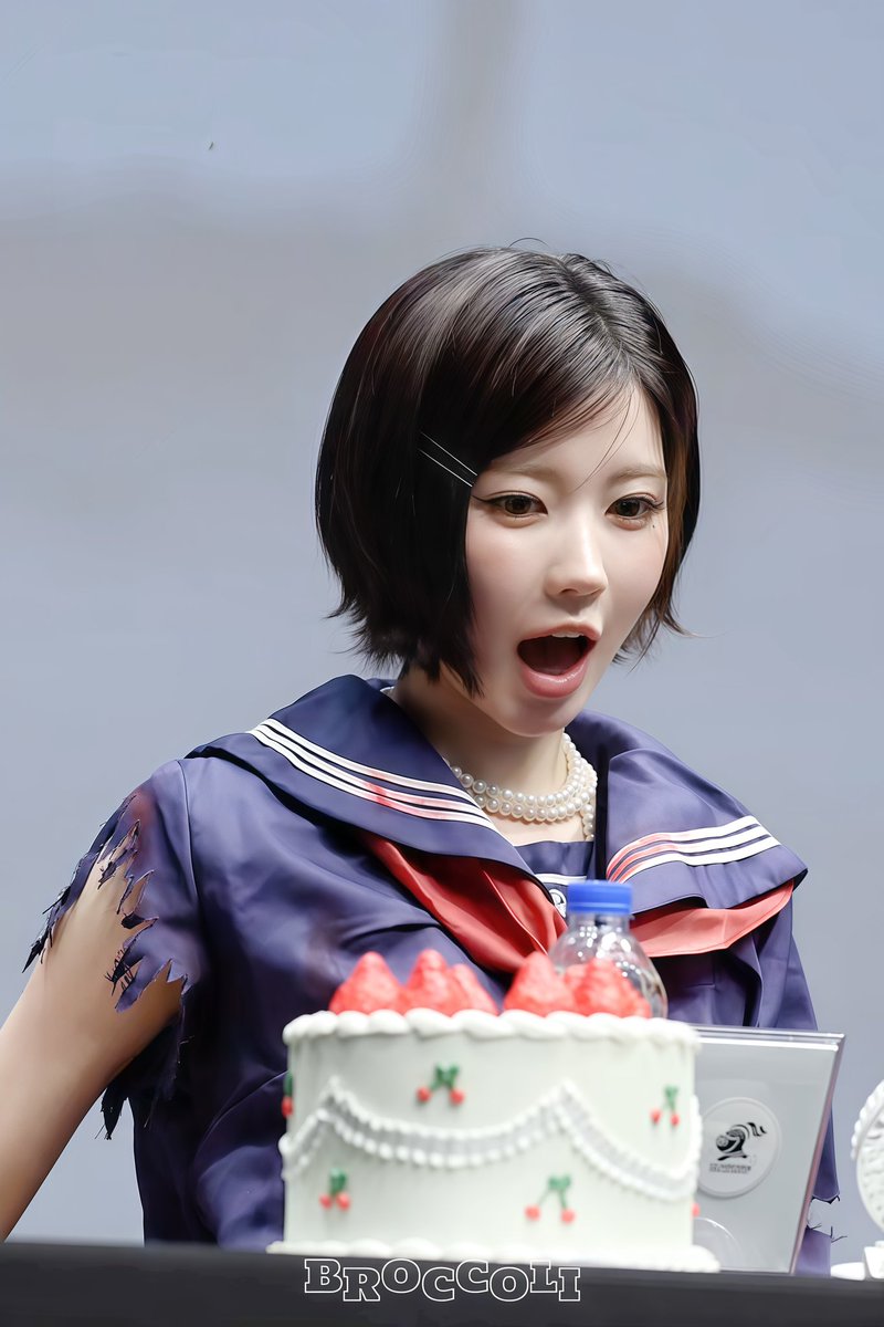 broccoli_ae's tweet photo. 260517 
🍓🐰
#ASA #ENAMIASA #아사 #榎並杏紗 #베이비몬스터  #BABYMONSTER https://t.co/KpET473IlK