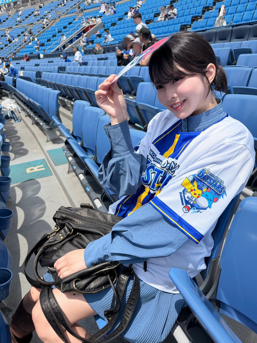神南りな tweet media