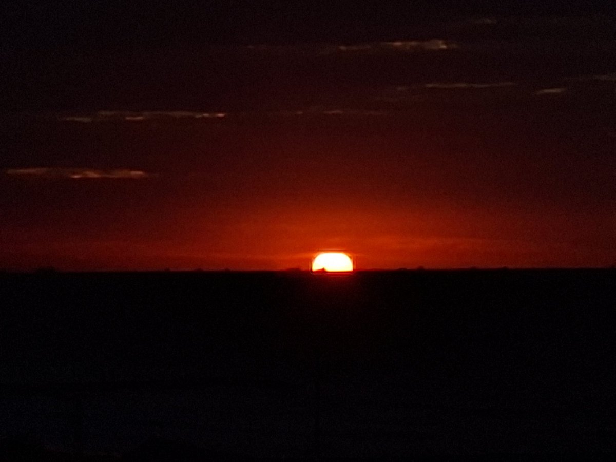 BESTUSMLETUTOR's tweet photo. Good morning #Xmen and #Xwomen #World #GoodMorning #Sun #SunRise #Ocean #Texas #USA #NatureGeek #Photography #NaturePhotography https://t.co/yMxRKUdQd8
