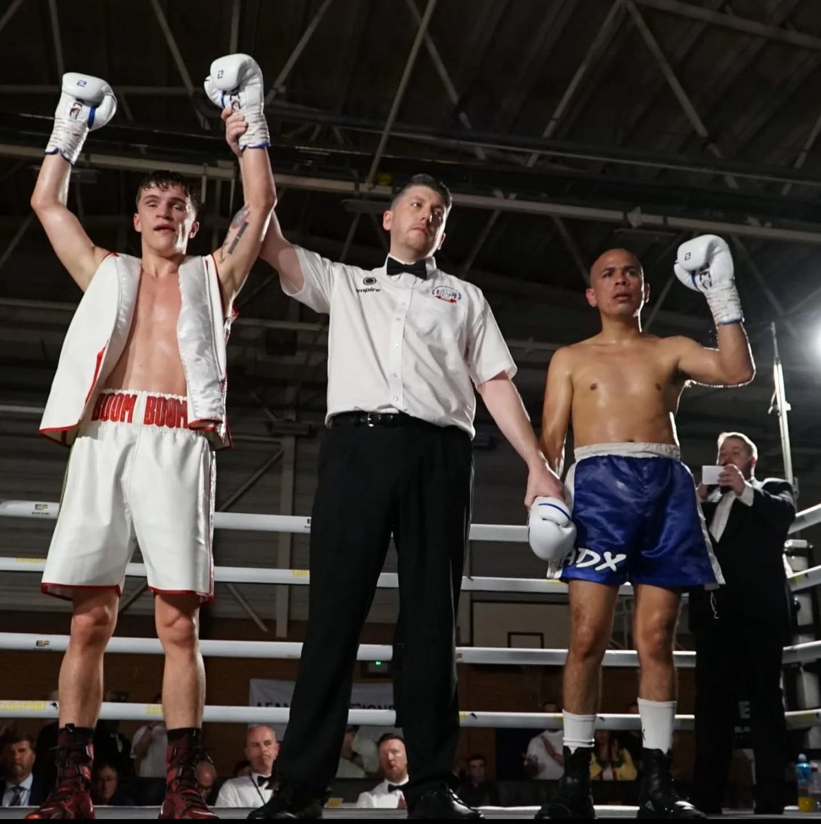 ThePunchersPod's tweet photo. ๐๐๐๐ ๐ผ๐๐ผ๐๐๐๐ฟ ๐๐๐๐๐๐!!
For the first time since September 2024, Swanseaโs Brandon Scott made his in ring return with a comfortable 60-54 decision victory over Mexicoโs Jose Antonio Rivas Ventura at the Neath Sports Centre.
#WelshBoxing | ๐ธ @BlackFlashPromo https://t.co/RT8zJJqVmN