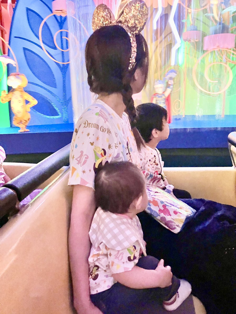 akari_sweets's tweet photo. 先日下の子が1才になったけどあっという間すぎる。。薄毛だからまだまだ赤ちゃん感出てて尚更1才ビビる😳😳当日はディズニーでお祝いしました♡ https://t.co/9E0vc8upnm