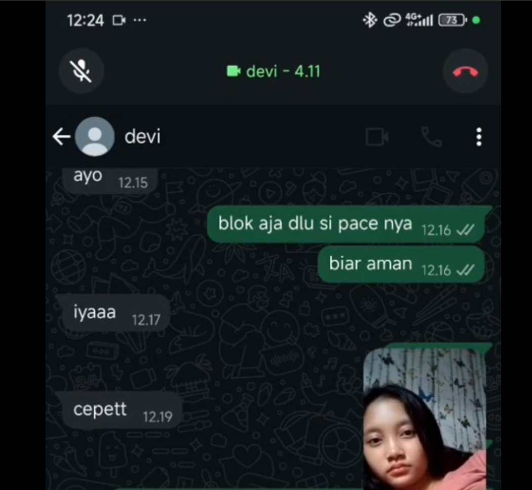vina tweet media