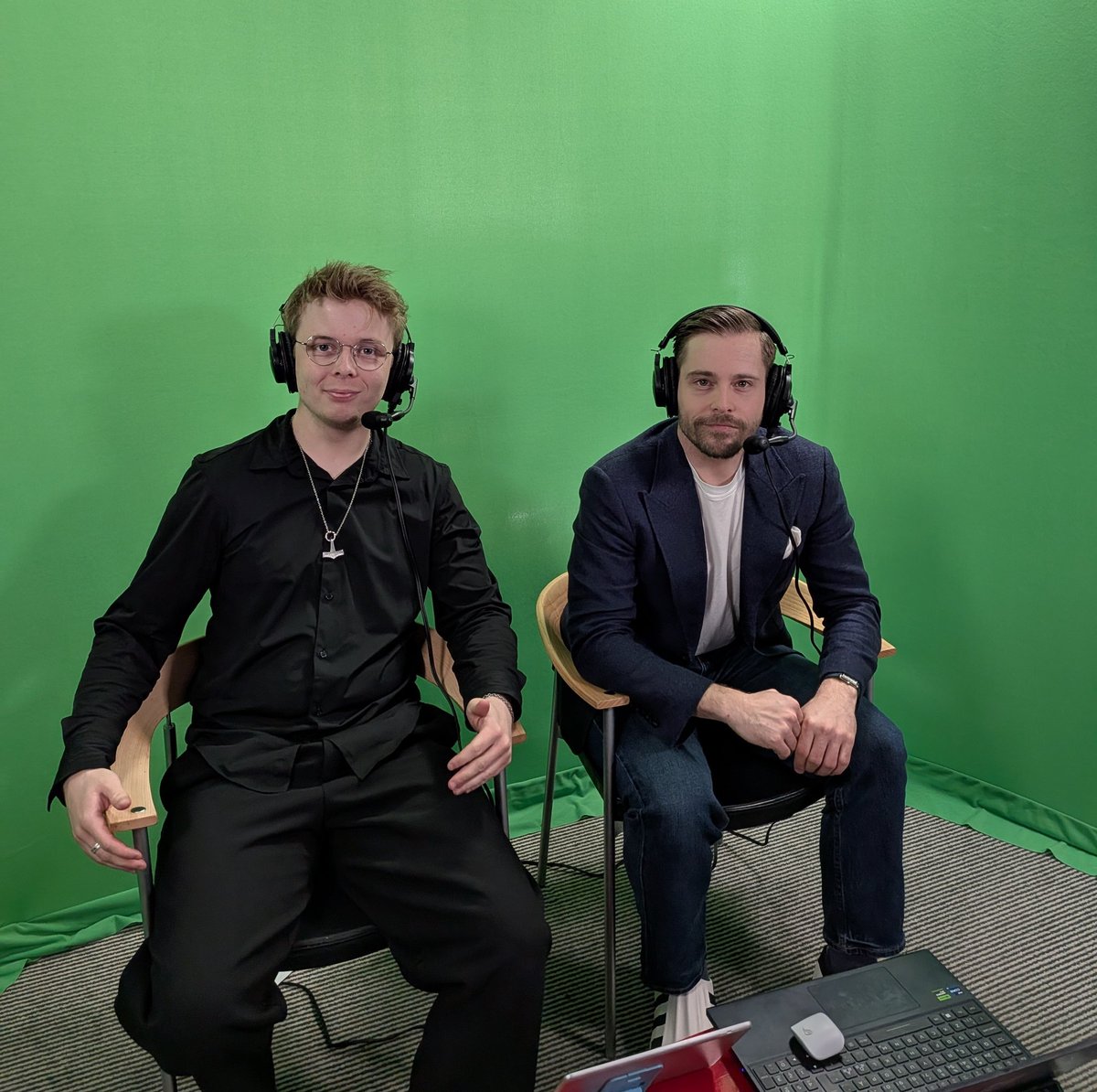 daniel_schouw's tweet photo. Finals day at @pccchampionship!

The first matchup is now over, and we're moving into the upper bracket final.

@100T_CS vs @STATEesport https://t.co/bi6KEzhnZ4