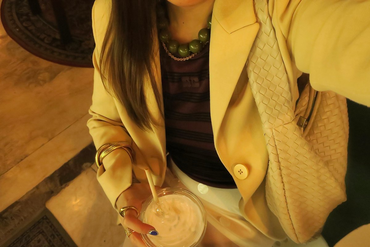 mrthvrgr's tweet photo. Not as colorful as the girlies here, but I love sneaking color into my work fits, especially on the days I know are going to be tough. This is my quiet little protest against the chaos.

Here’s how I’ve been showing up lately (plus a few details below). 🍊🪅🔮🫜 https://t.co/a64h2VwApm