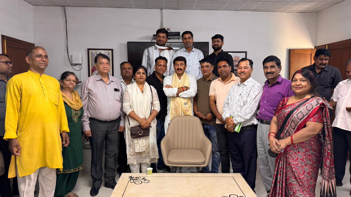Manoj Tiwari tweet media
