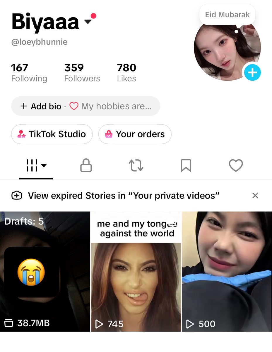 axlophimee's tweet photo. guys polo tiktok ak biar ga di kira feker 😭💔 https://t.co/932llGxJkT