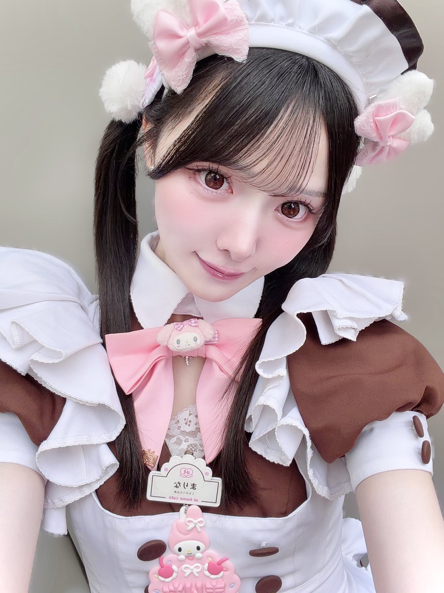まりな tweet media