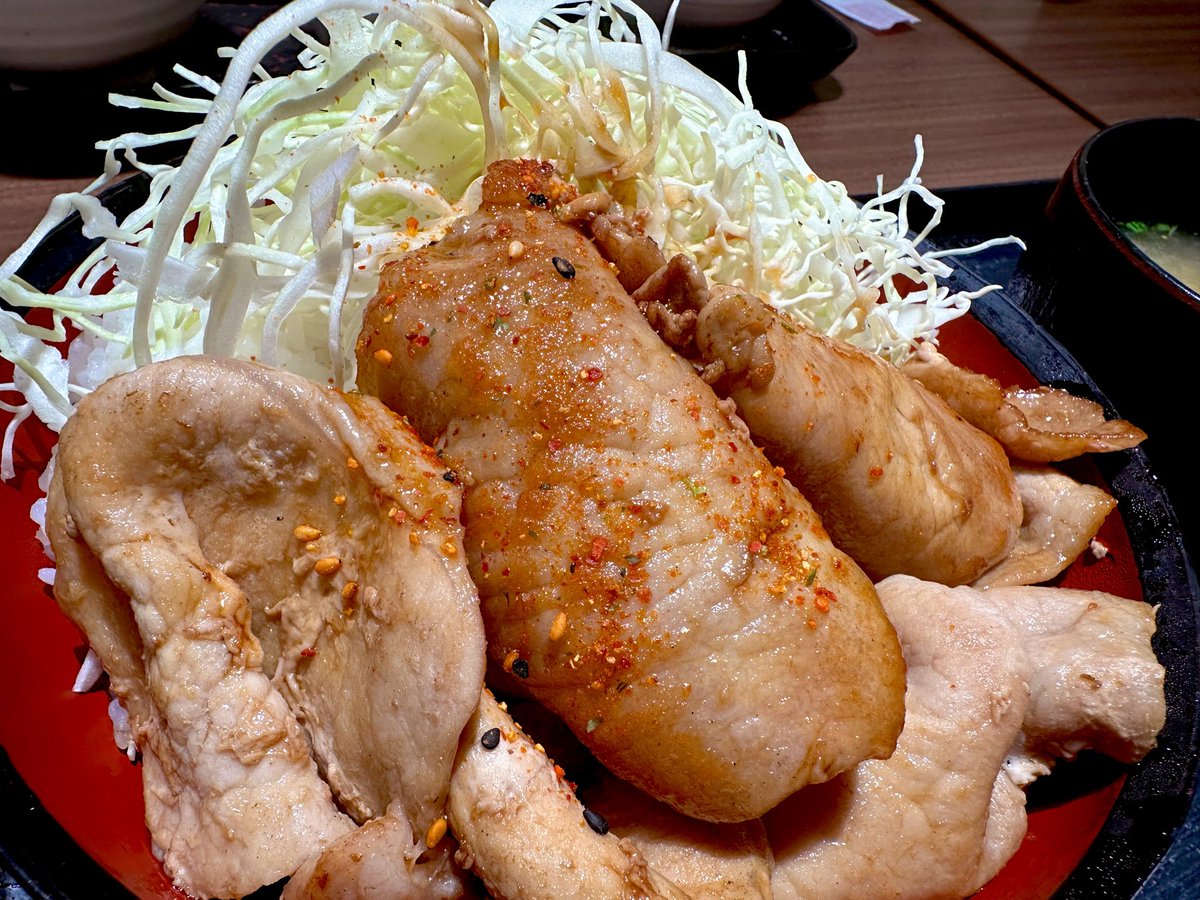 hsgw1515's tweet photo. 夕食休憩 https://t.co/57UGHmZjOE