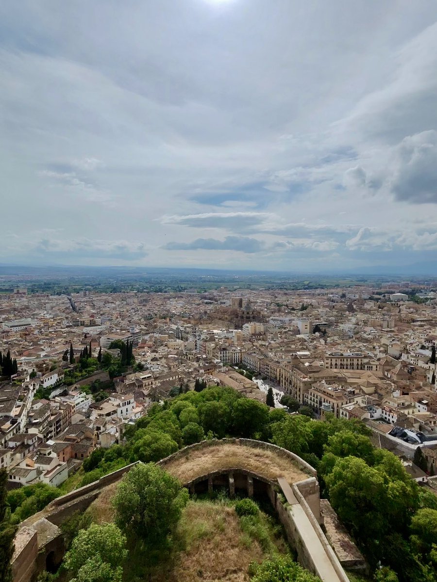 ReapingRubi's tweet photo. A little vacation never hurt anybody. #spain #granada #malaga https://t.co/XCMXAdezG8