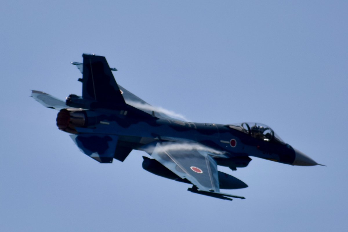 takky_ike's tweet photo. 初の静浜基地航空祭
先週までの予報とうって変わって、気持ちいい五��晴れでした☀️
行き帰りのシャトルバスもそれほど待たずに乗れて快適でした！
来年も行きたいです😁
#静浜基地 https://t.co/LLOcIJcPzI