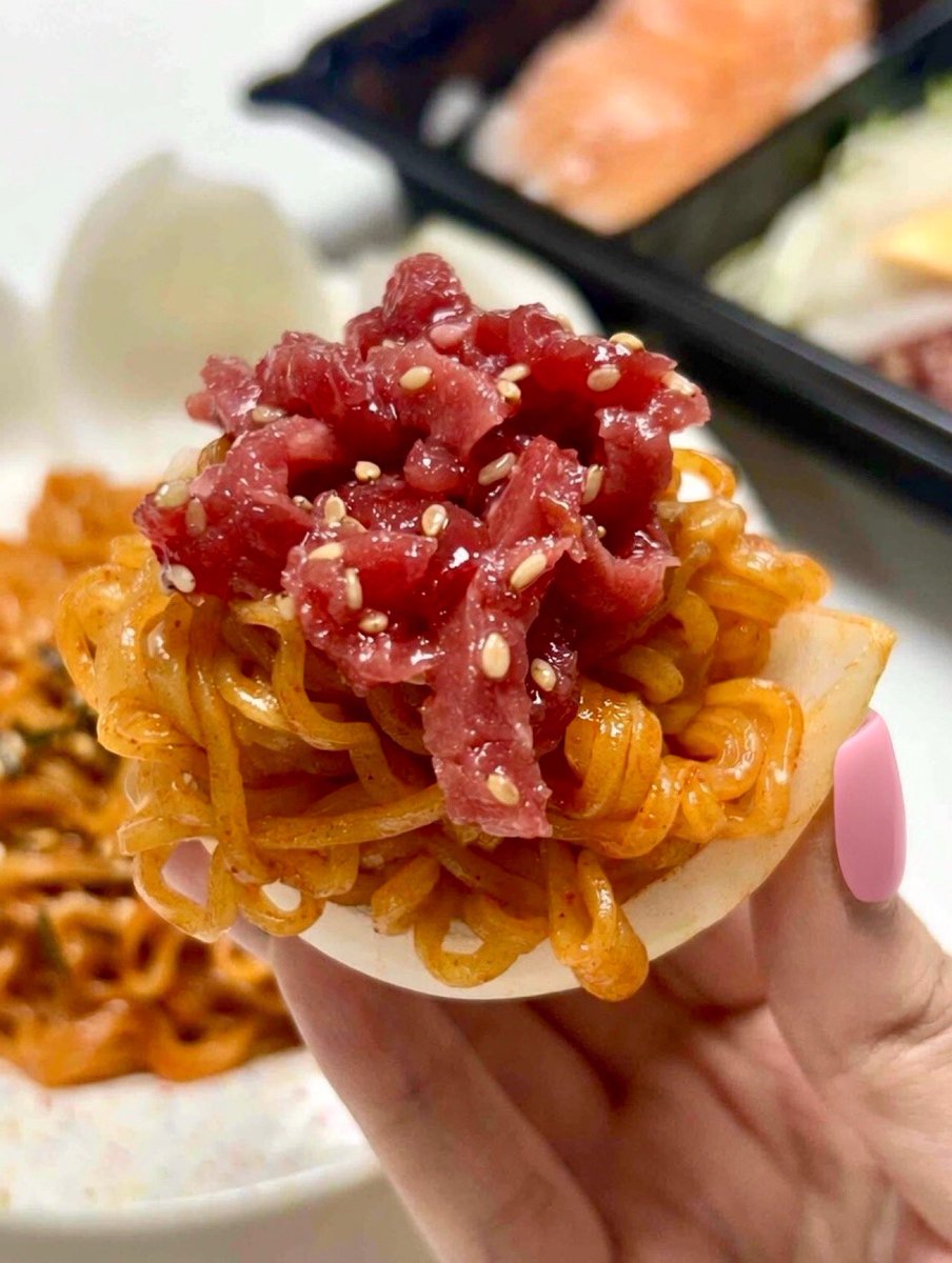 애햄이 밥 tweet media