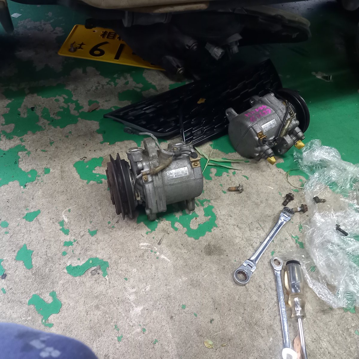 Power637T's tweet photo. 本格的に暑くなる前にいちやく有名？？になったモコのクーラーコンプレッサーロックで立ち往生してしまったコンプレッサー交換！
これてまだまだ乗れます😁

王様とお子さま達には大変ご迷惑お掛け致しました🙇 https://t.co/b0EddMMFr1