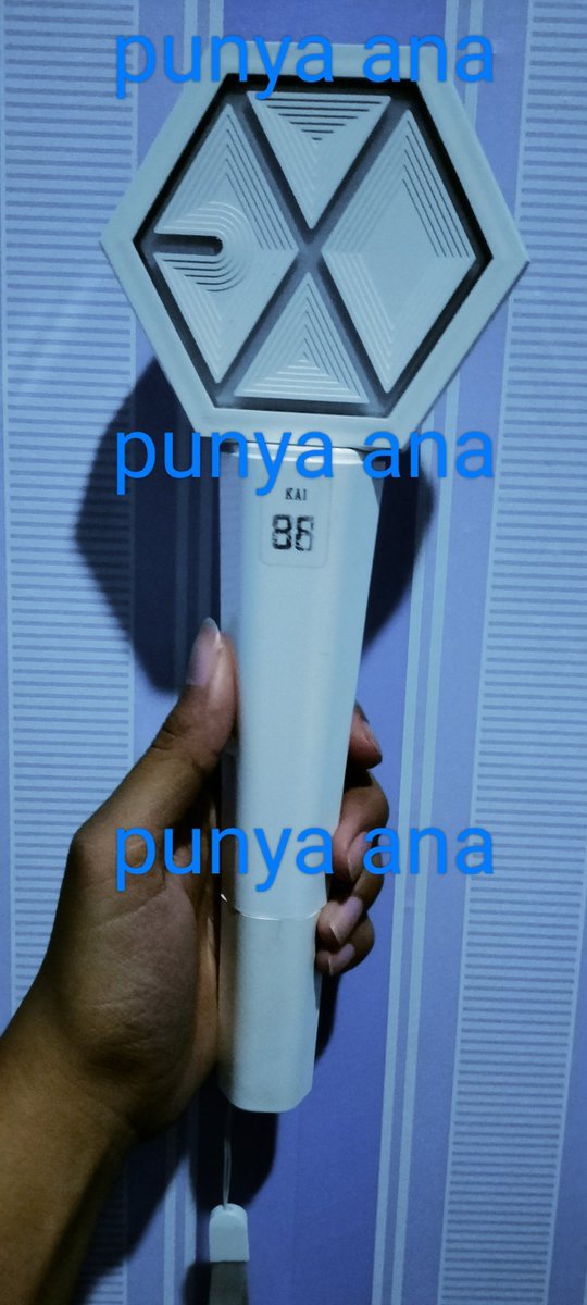 Ana` wtr rent ls exo tweet media
