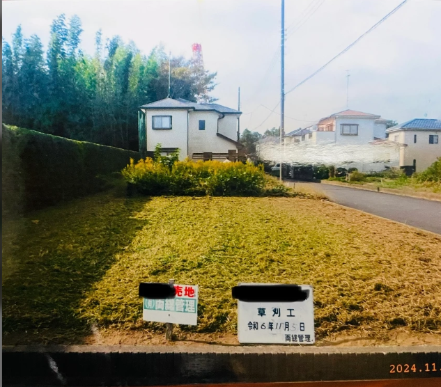 fieldmatching's tweet photo. 販売中物件のご紹介！
千葉県山武市松尾町高富の宅地【接道あり！車のりいれOK】
https://t.co/wcGqqSg0yN
物件価格：¥300,000／122.00㎡（約37坪)
☆いちごロード近隣⭐︎九十九里浜まで車で１０分！⭐︎松尾駅まで車で５分の好立地！（徒歩 ３５分）⭐︎海好きな方の別荘として https://t.co/Y4Gb85mjUe