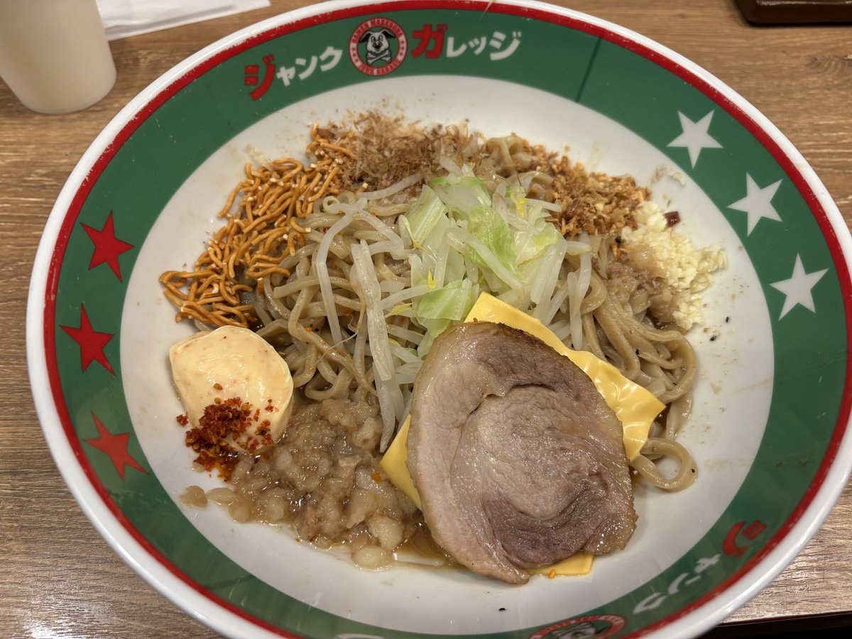油井 tweet media