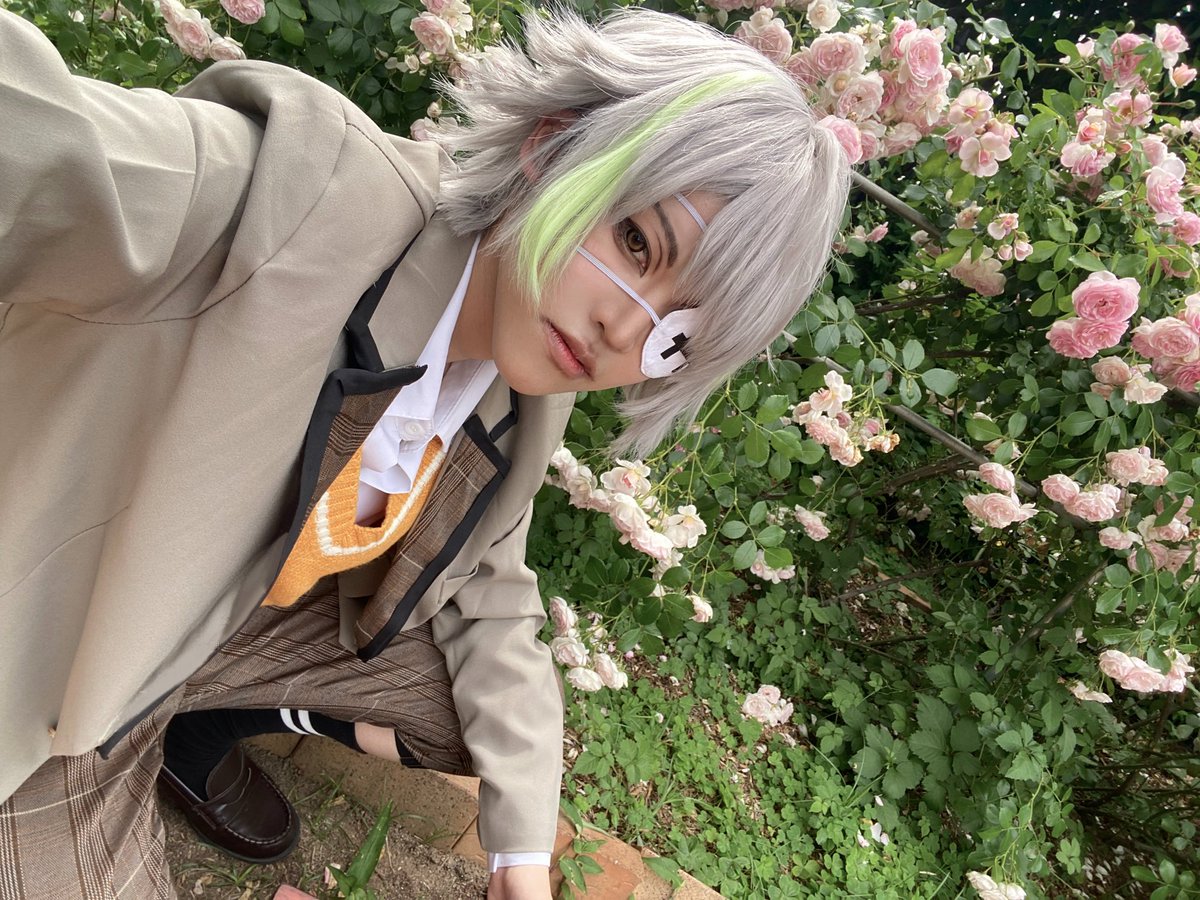 0316o0's tweet photo. 念願ギムナジウムむーちゃんとりゅーいでした🌹♩⟡
 #SpringRoseGarden https://t.co/mxig3i6TaE