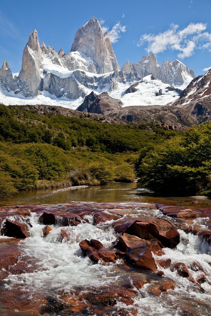 flower6260's tweet photo. 🌹Patagonia, on the border of Argentina 🇦🇷 &amp; Chile 🇨🇱. https://t.co/vkwDM5aC10