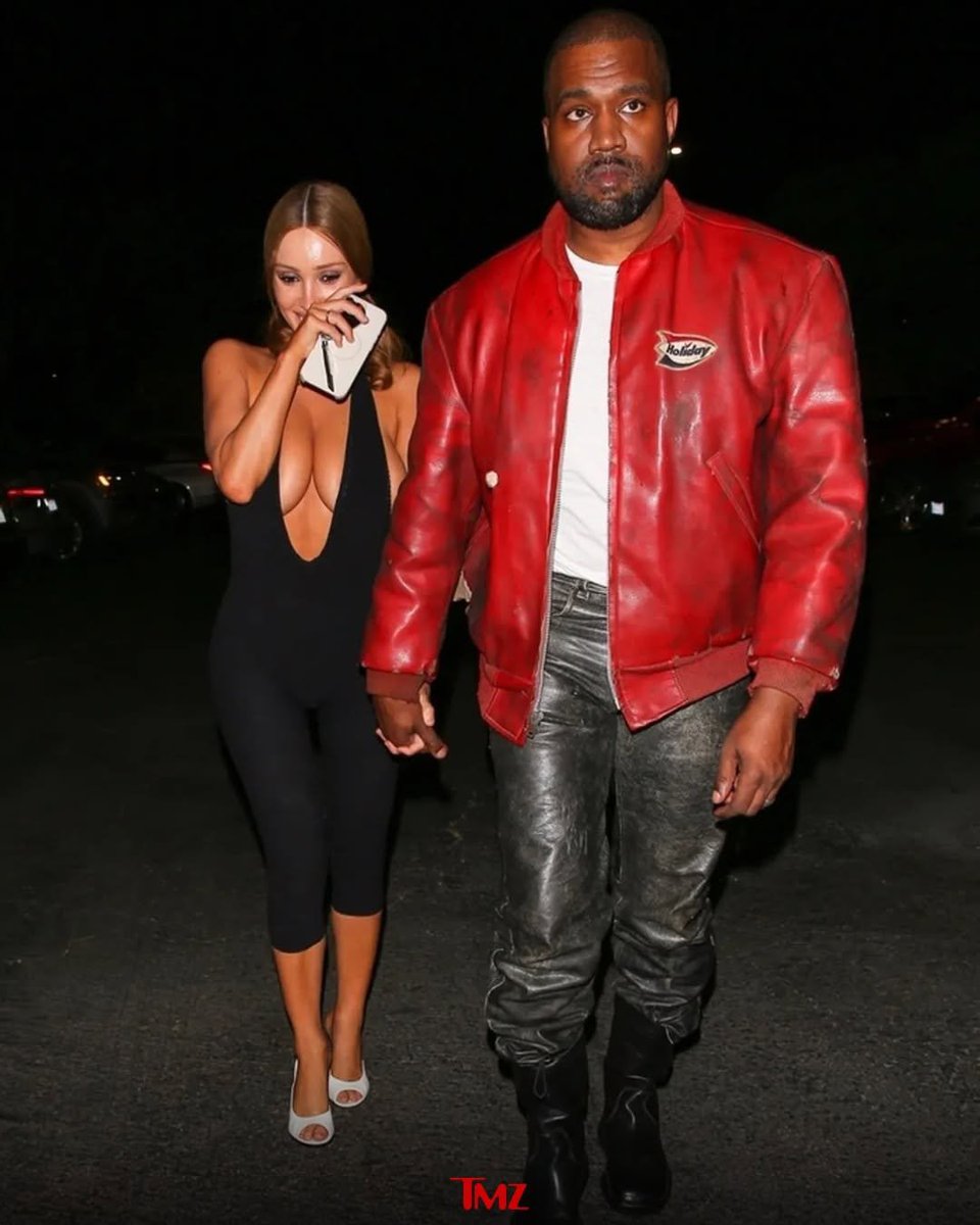Maner223's tweet photo. Ye et Bianca sont sortis hier soir pour aller voir le nouveau film de Michael
#ye #bianca #donda #mj https://t.co/KB9O4EXquo