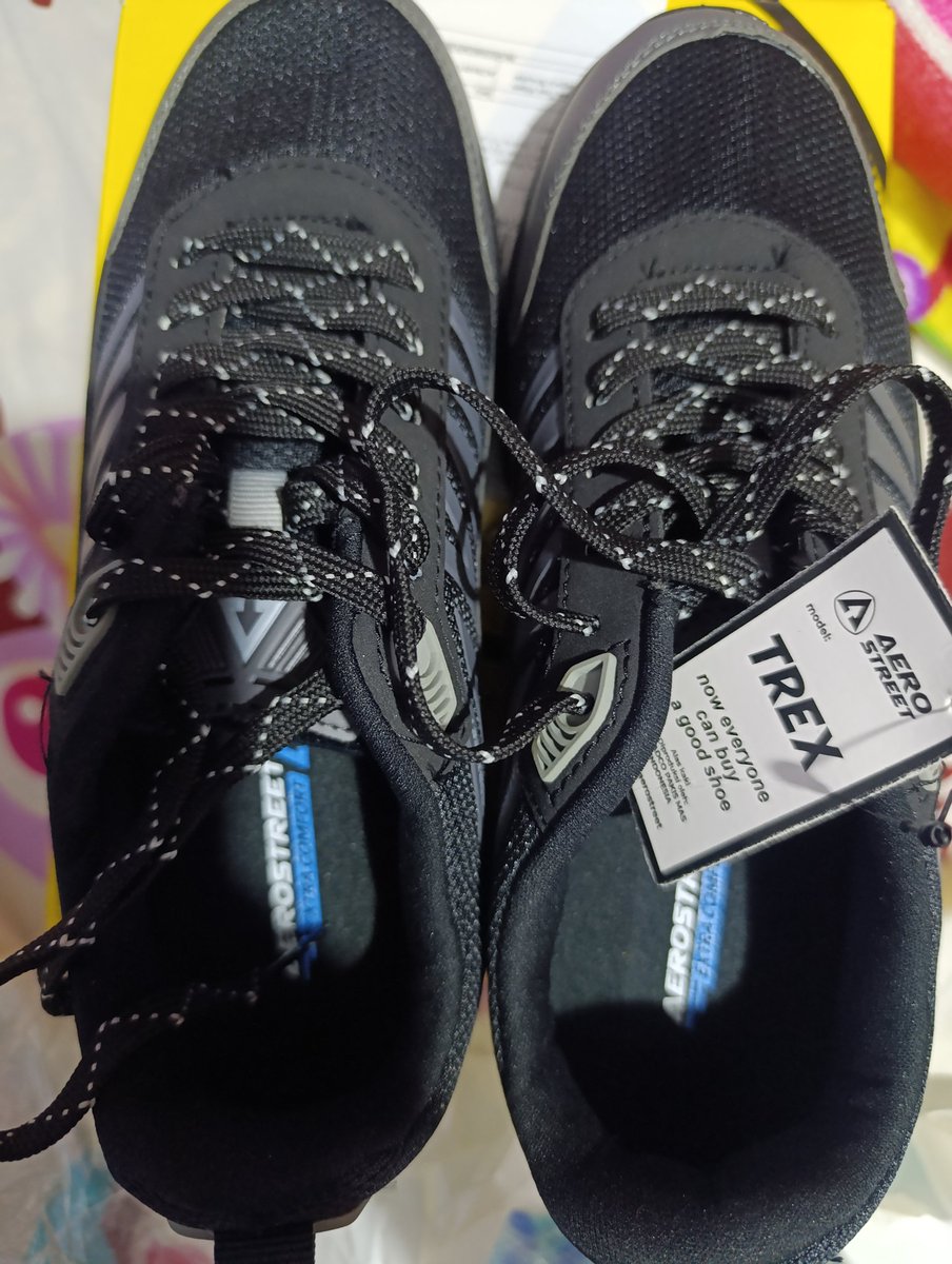 stillovjake's tweet photo. @meonkcurut aerostreet trex uk 40, new + tag. 200k aja kak https://t.co/J6guw3G3wQ