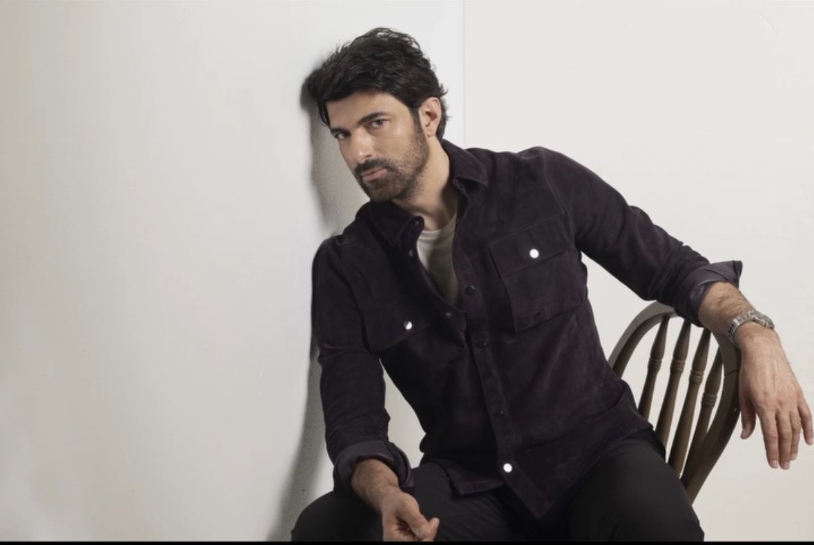 expelliamuss's tweet photo. Bayıldık yine napıyorsunuz engin bey 🫠

#EnginAkyürek https://t.co/JwoehUaR9N