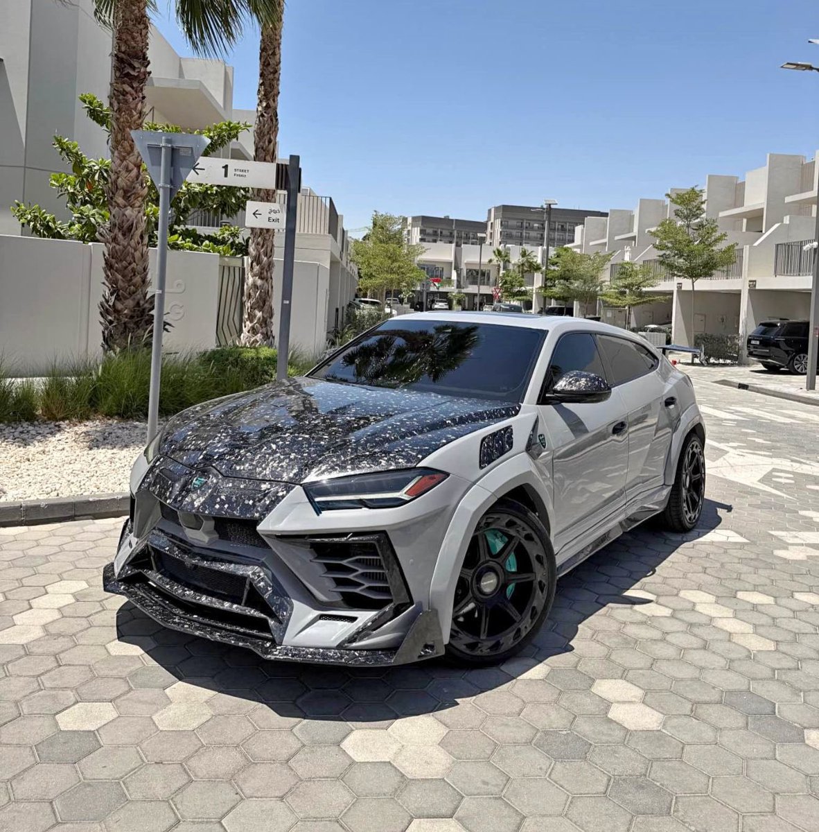 🚘 O W U L A 🧔🏻♂️ tweet media