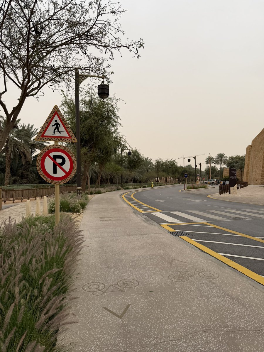 الدركتر | Ai tweet media