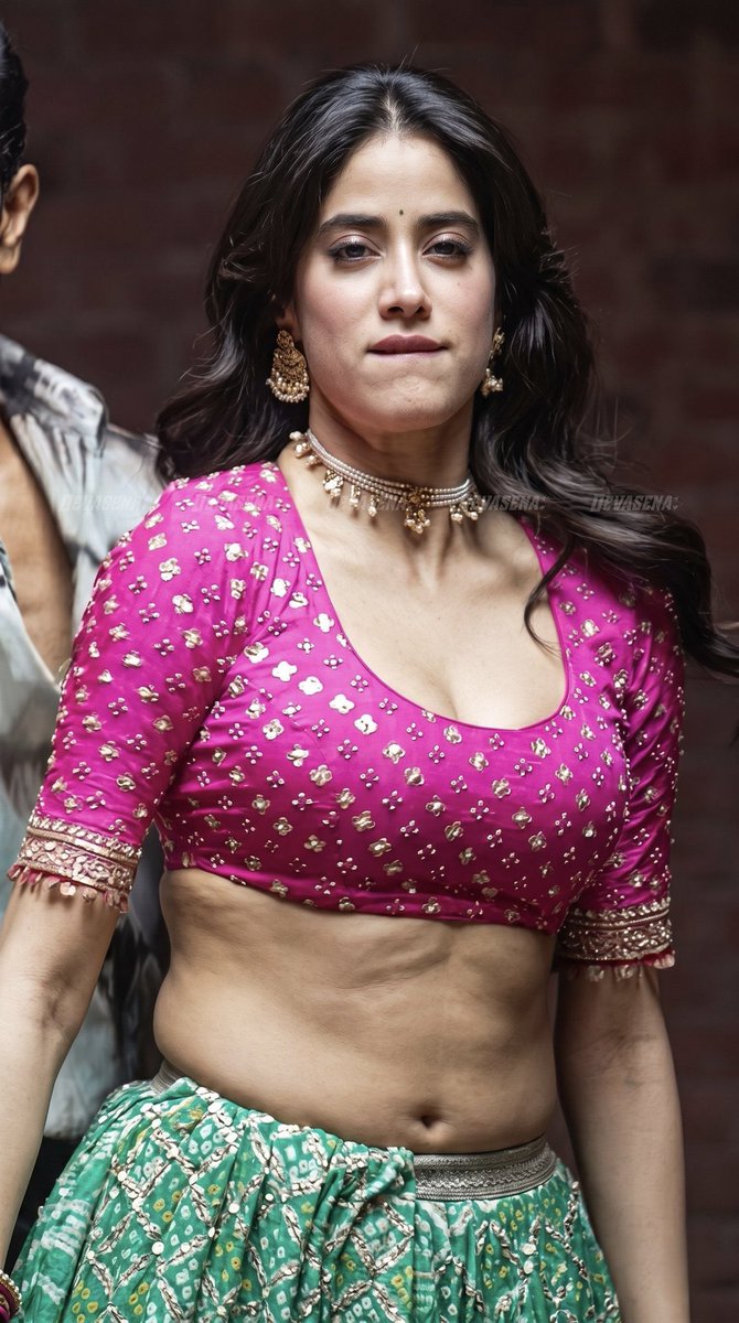 BI FOR ACTRESS❤️ tweet media
