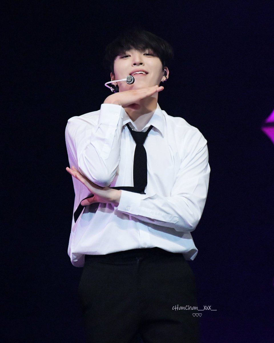 cHanChan__XxX__'s tweet photo. 260523 DKB Fan Concert in Japan 
-Signal- 1부
 
#다크비 #DKB #ダクビ #DKB_FANCON #SIGNAL
#희찬 #HEECHAN #ヒチャン https://t.co/MKGr9TnCZn
